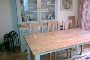 Using wood worktops for dining tables