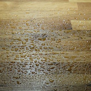 removing-stains-and-discoloration-on-worktops-150715-th_ggywkh (1)
