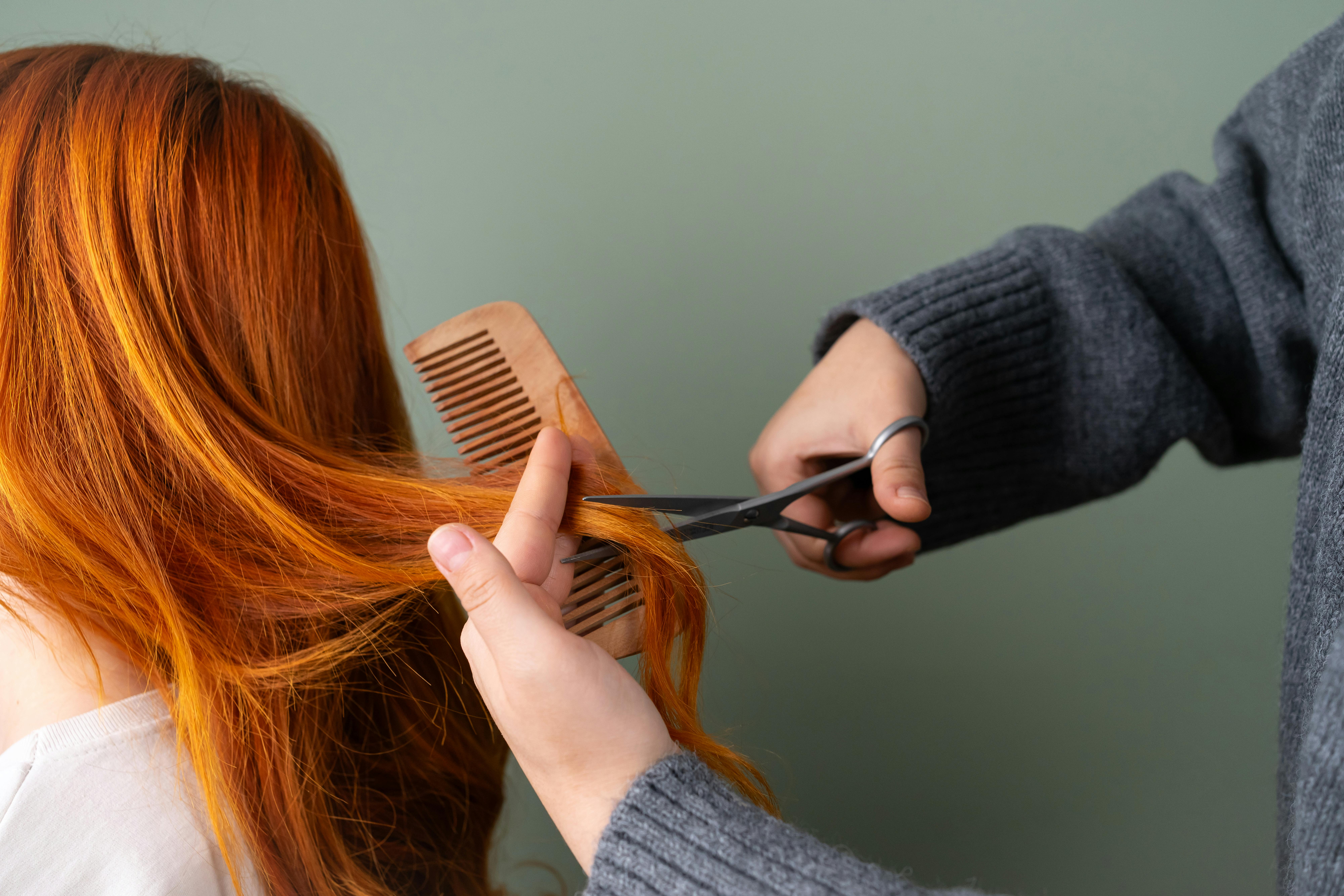 TSJ Asturias: Denegada Incapacidad a Peluquera por Falta de Pruebas