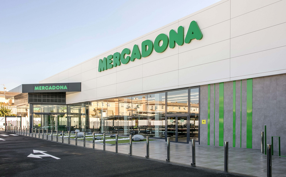 Mercadona cierra tiendas, pero gana más que nunca con su nuevo modelo
