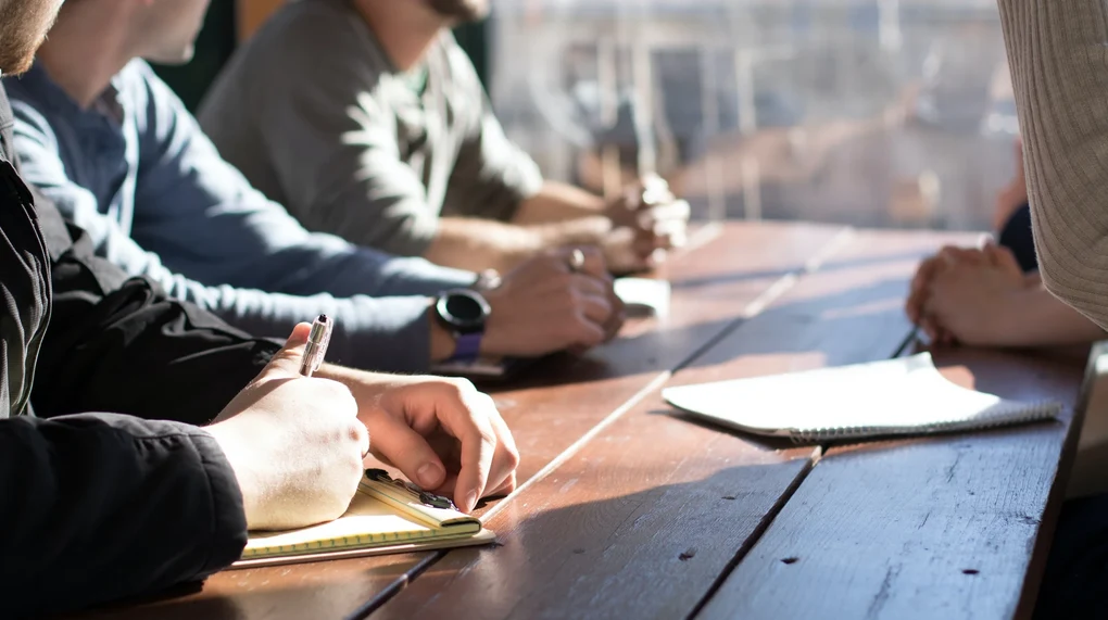 Cursos gratuitos para trabajadores, formación profesional, empleabilidad, cambiar de sector laboral