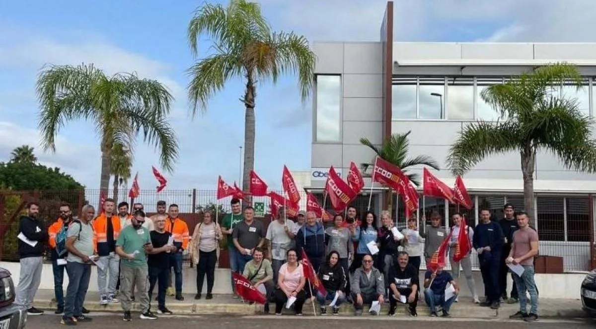 Huelga indefinida en Obeikan MDF al rechazar indemnización mínima