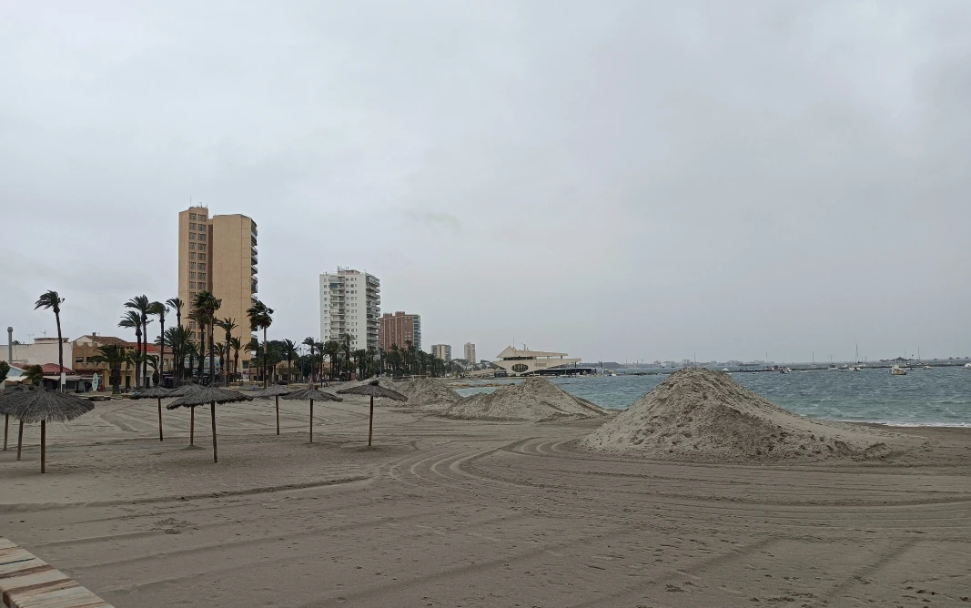 San Javier: sentencia por fraude de ley en socorrismo y despidos improcedentes