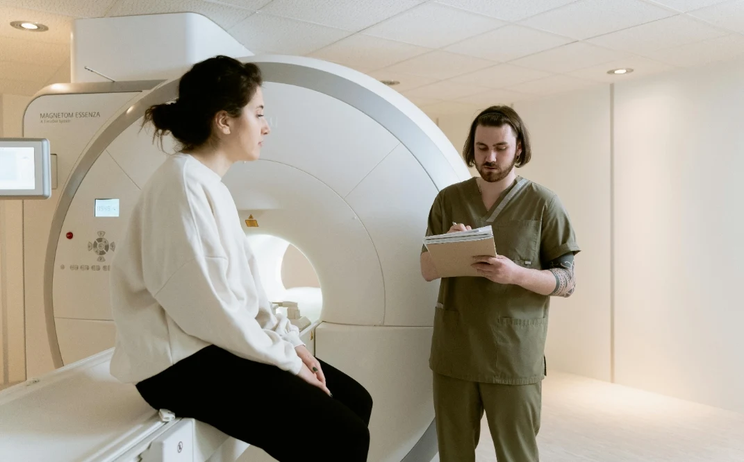 Huelga en Radiología de Vigo: primeras pruebas suspendidas y citas reprogramadas