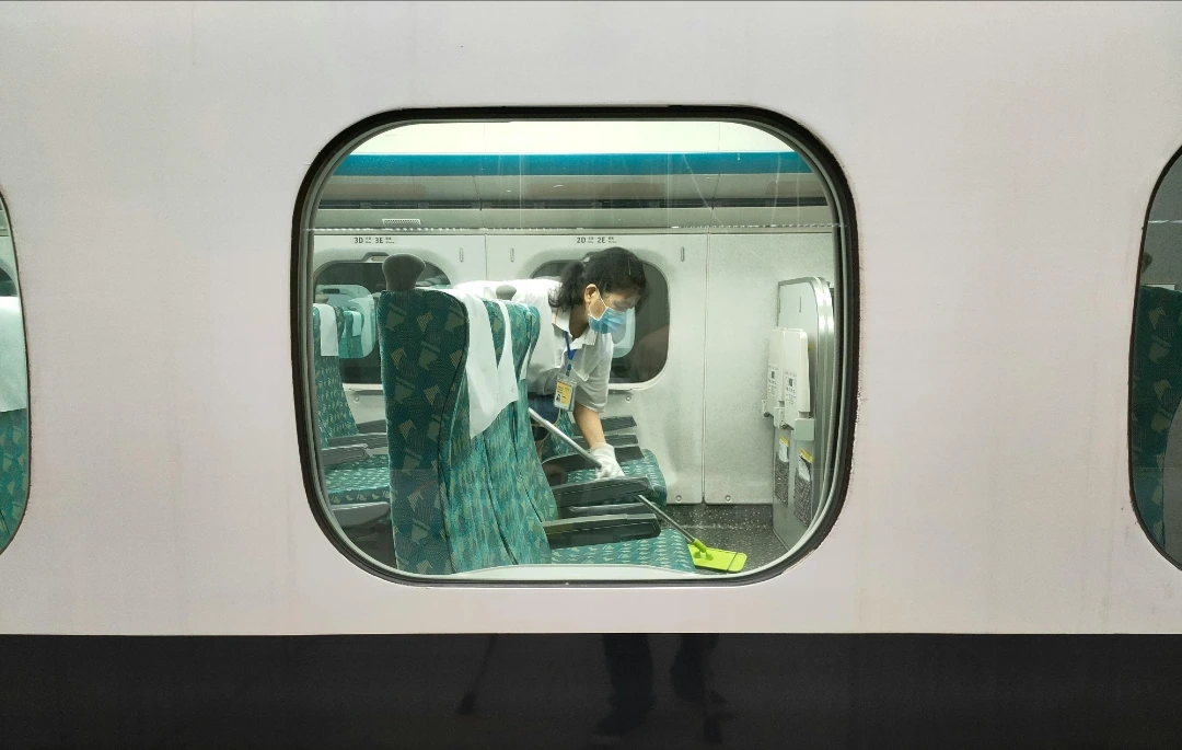 Metro de Madrid aprueba un contrato de 56 M€ para limpieza y tratamientos ambientales en trenes: la subrogación está incluida