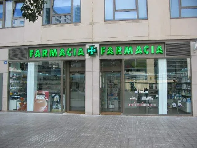 Escaparates, Ventanales y Fachadas Acristaladas en Castellón y provincia