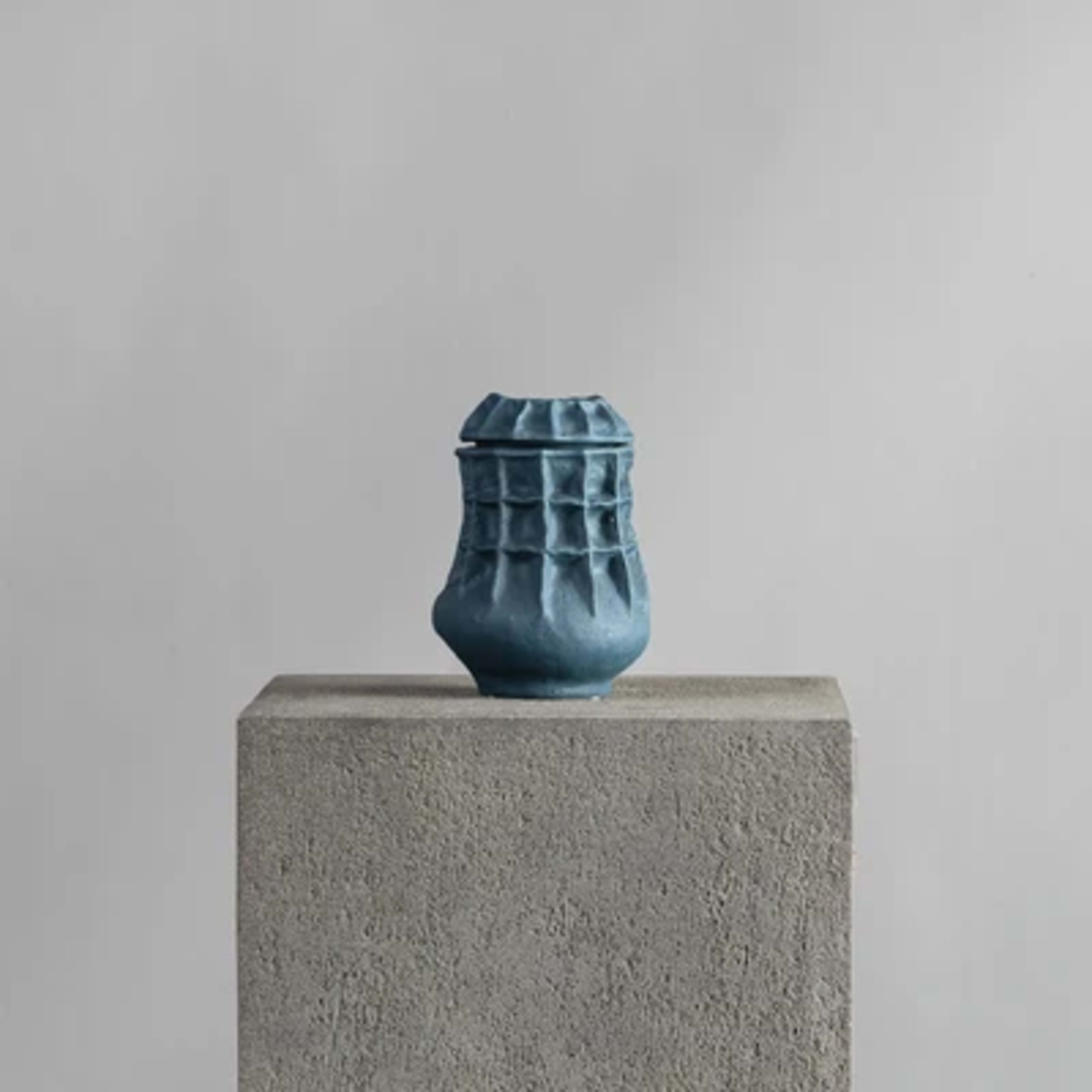 Tide Vase – image 1