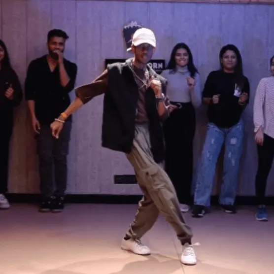 performing
        dancer