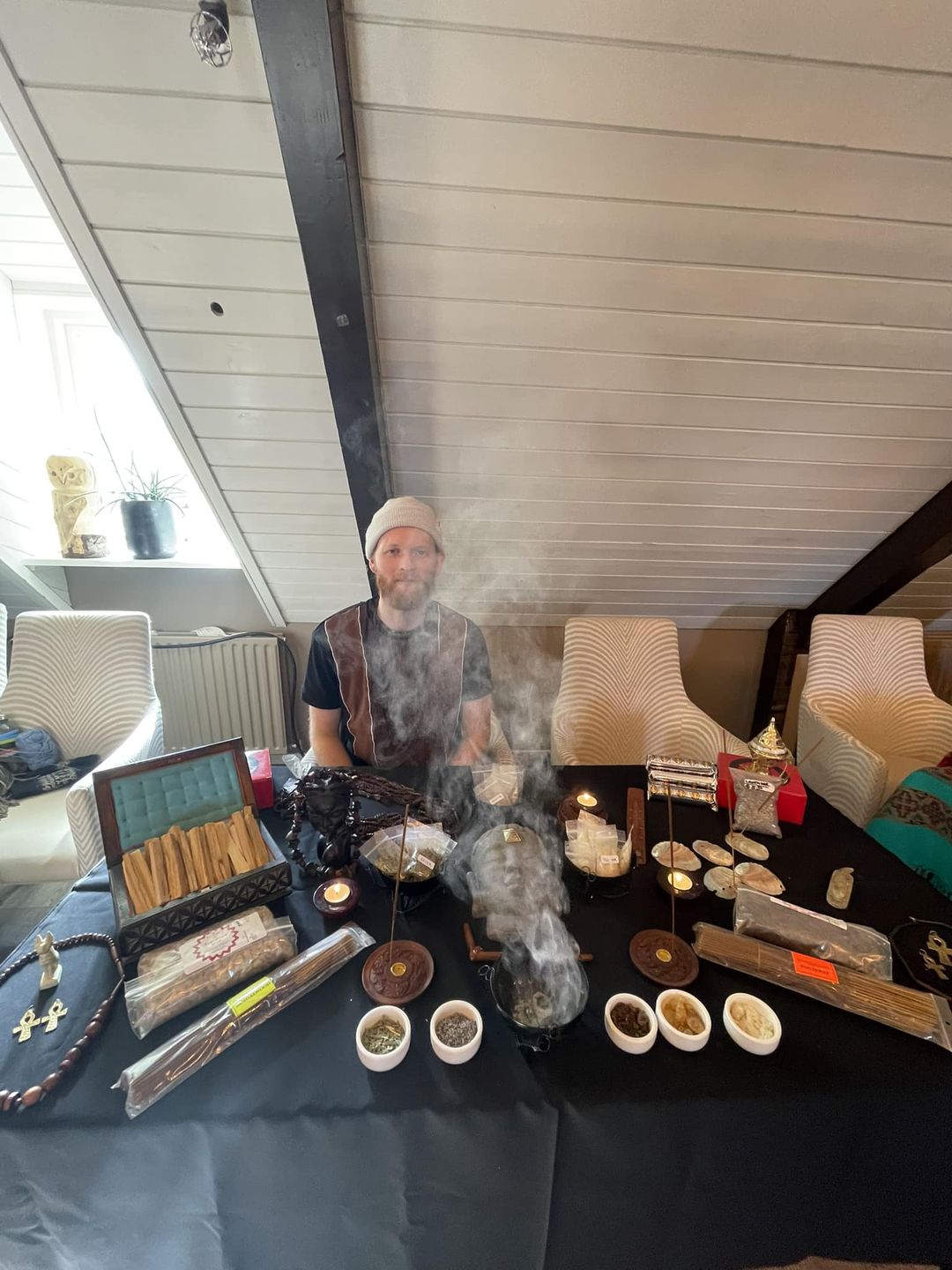 Market detail at White Lotus