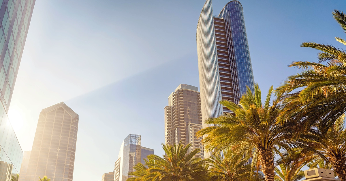 Image de couverture pour l'article : Quel avenir pour l'immobilier à Dubaï après l'annonce du parc Disney à Abu Dhabi ?