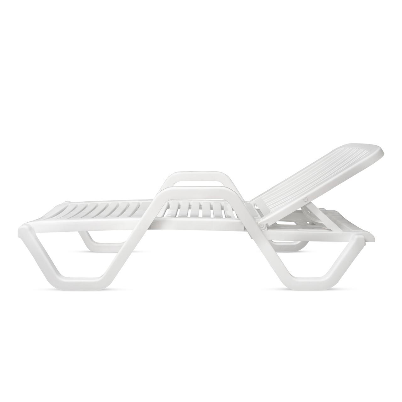 SUNBED WITH ARM CHAIRS