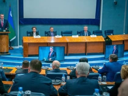 Полпред президента в УрФо Владимир Якушев представил Руслана Кухарука правительству Югры