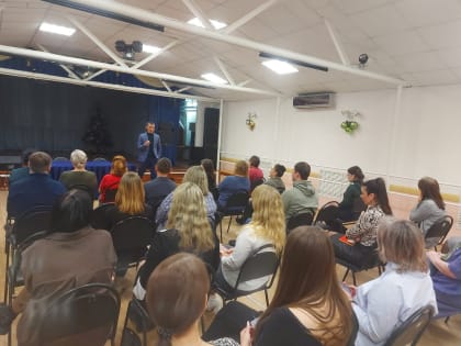 Молодежный парламент Югры организовал лекторий для жителей города Советский