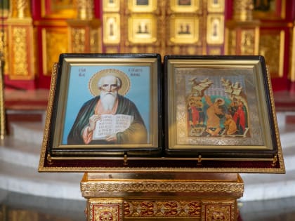 В канун Недели 6-й по Пасхе, о слепом, митрополит Ханты-Мансийский и Сургутский Павел совершил всенощное бдение в Воскресенском кафедральном соборе г. Ханты-Мансийска