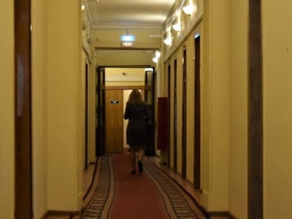 Мэр Сургутского района взял к себе на работу чиновницу из другого муниципалитета