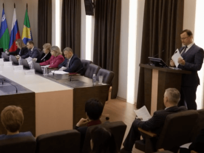 Депутаты думы Сургутского района приняли бюджет единогласно. На что будут тратить деньги в муниципалитете в 2024-м?