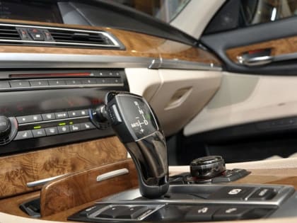 Эксперт объяснил, почему в ХМАО возник острый дефицит автомобилей