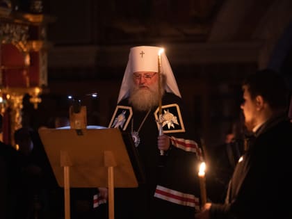 В четверг первой седмицы Великого поста митрополит Ханты-Мансийский и Сургутский Павел совершил повечерие с чтением Великого канона прп. Андрея Критского в Воскресенском кафедральн