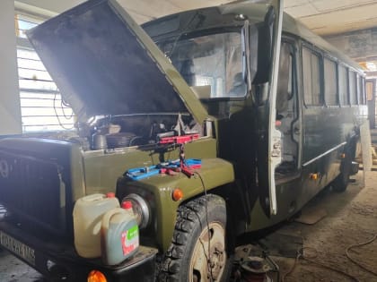 Военнослужащий СВО из Сургутского района купил на свои боевые автобус для однополчан