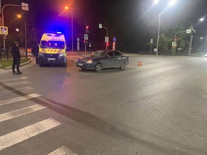 ​На одном из перекрестков Сургута сбили человека