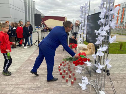 Депутат Виктор Сысун принял участие в акции «Капля жизни» в память о жертвах террористических актов