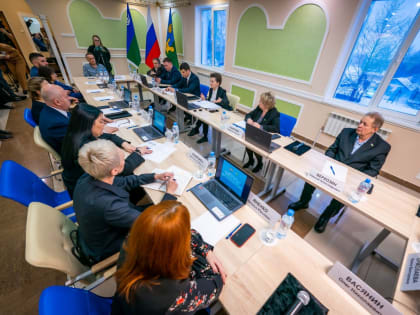 Инвестиции в лесопромышленный комплекс и проблемы ЖКХ обсуждала губернатор Югры в ходе визита в Советский район