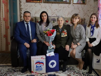 В Югре единороссы поздравили жителей блокадного Ленинграда