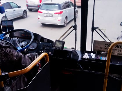 Появились кадры жестокого избиения мальчика водителем маршрутки в Сургуте