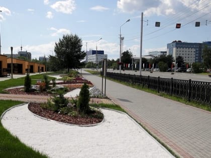 Жители и гости Сургута оценили цветочное оформление города