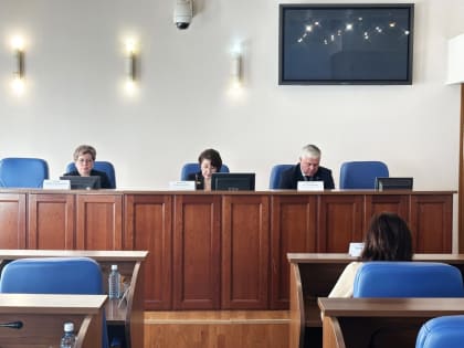 Депутатам думы Нефтеюганска сообщили о кадровом дефиците школьных учителей