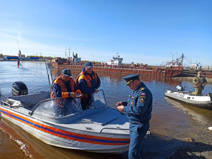 Специалисты ГИМС обращают особое внимание судоводителей на безопасность в завершающий период навигации