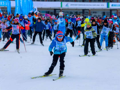 Глава депкультуры Югры и олимпийский чемпион поделились впечатлениями от «Лыжни России»
