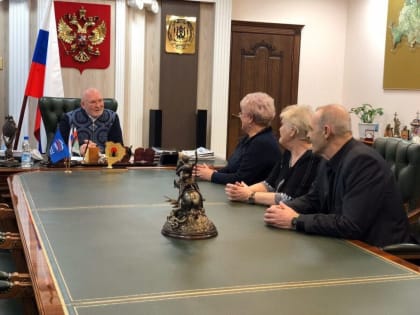 Владимир Семенов провел встречу с общественниками