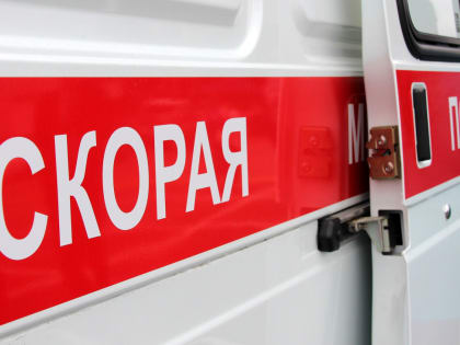 В Сургуте 14-летняя девочка сорвалась с крыши многоэтажки