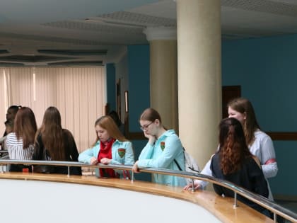 Правила изменились. Что важно знать абитуриентам из ХМАО о поступлении в вузы в 2023