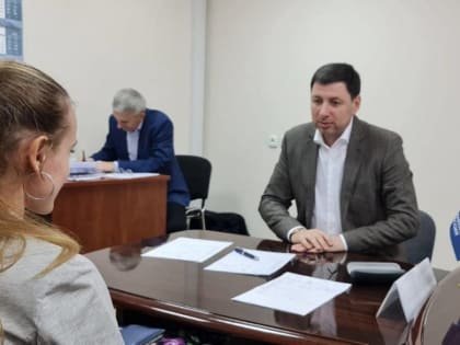 За помощью к Николаю Ташланову обратились 28 югорчан