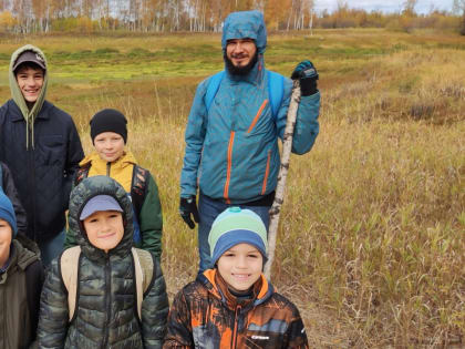 Прихожане храма преподобного Сергия Радонежского посетили памятник природы «Луговские мамонты».