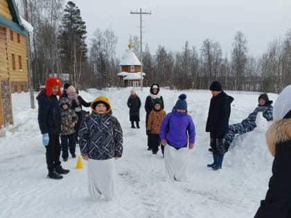 День Защитника Отечества отметили в воскресной школе г. Нефтеюганска.