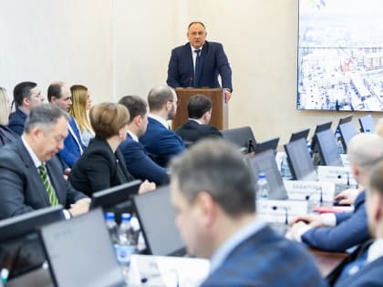 Максим Ряшин отчитался перед депутатами о работе в 2022 году