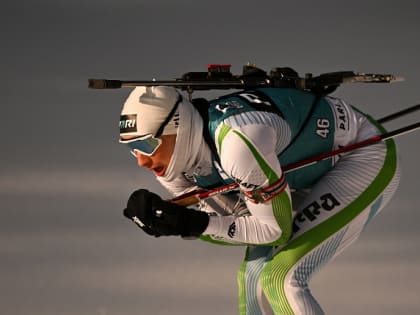 Трое югорских биатлонистов попали в десятку