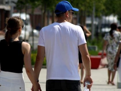 В Югре мужчина должен зарабатывать не менее 100 тысяч рублей, чтобы создать семью