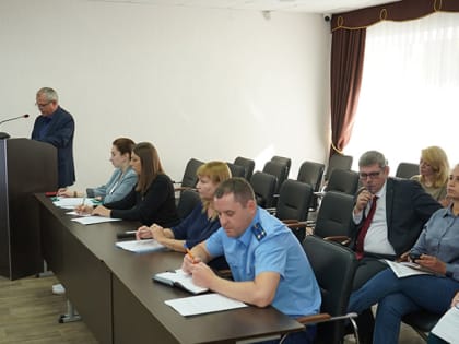 Профильная комиссия городской Думы рассмотрела проекты муниципальных программ, связанных с развитием городского хозяйства