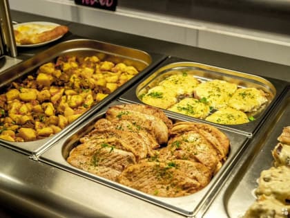 В Радужном повар сделала успешный бизнес из обычной столовой