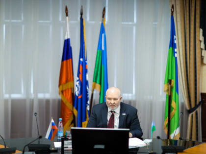 Владимир Семенов принял участие в законопроектной комиссии