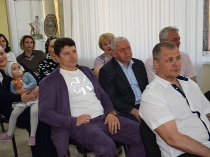 Олег Дейнека поздравил мегионских предпринимателей с праздником