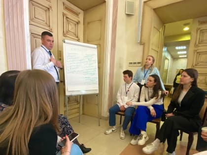 Член Молодежного парламента при Думе Югры принял участие в молодежном слете