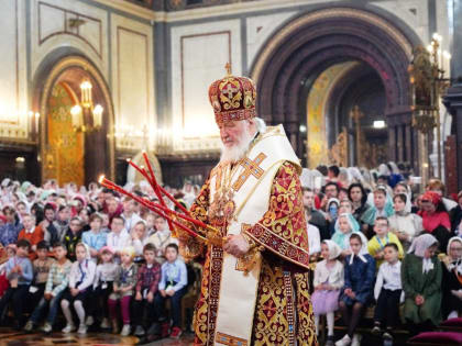 Подарок от Патриарха, лесные пожары, выгнали депутатов: итоги дня в ХМАО