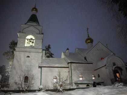 В канун Недели 32-й по Пятидесятнице, по Богоявлении, митрополит Ханты-Мансийский и Сургутский Павел совершил  всенощное бдение в храме в честь св. прав. Симеона Верхотурского пгт.