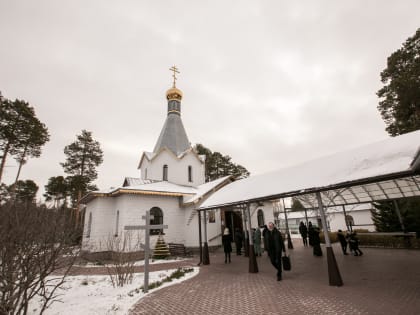 В Неделю 20-ю по Пятидесятнице митрополит Ханты-Мансийский и Сургутский Павел совершил Божественную литургию в храме праведного Лазаря Четверодневного г. Сургута.