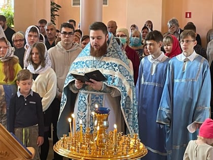 В храме города Радужный прошел молебен на начало учебного года